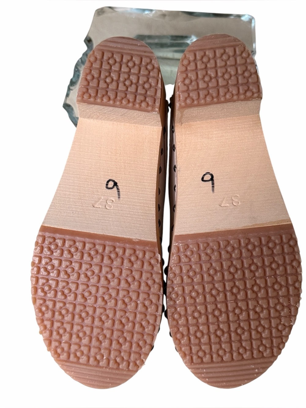 New Unworn Sandgrens Rome Leather and Wood Clogs, color Sand, EU 37 - Picture 7 of 9